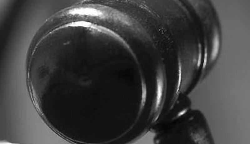 الحبس ‮4 ‬سنوات لمنتحل صفة عسكري‮ ‬باع سيارة من وكالة كراء بسيارات بحيدرة‮ ‬