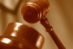 المتهمون قاموا بلف خزنة تزن 70 كلغ ببطانية وهربوها على متن حاملة قارورة غاز