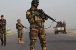 قوات مكافحة الإرهاب العراقية تعبر نهر الفرات وتقتحم مدينة الرمادي لتحريرها من داعش