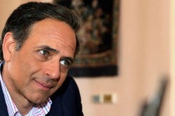 فيديو يبين لحظة وفاة ممدوح عبد العليم والطبيب الذي استقبله فجر مفاجأة من العيار الثقيل