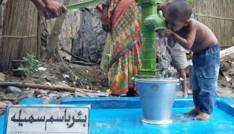 معجبة تهدي بئرا لسهيلة بن لشهب في الهند