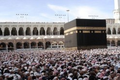 250 ‬حاج بمكة‮ ‬يطالبون الديوان بجوازات سفرهم لاستئجار فنادق محترمة