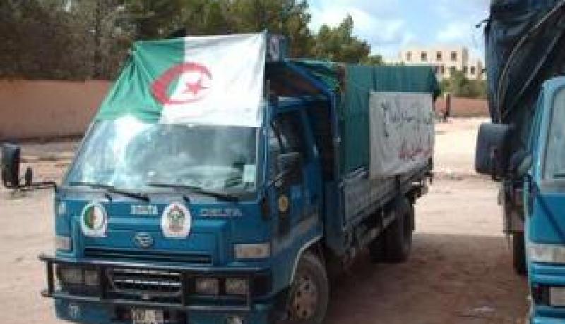 قافلة تضامنية للكشافة وجمعية الإرشاد تجوب وتوزع 250 قفة بموكلان