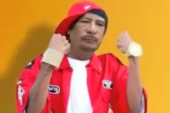 ‮ ‬الشاب رشدي‮ ‬يشبّه القذافي‮ ‬بـ‮''‬هتلر العرب‮'' ‬بأغنية،‮ ‬ويكشف عن قائمة لمساندة مامي‮ ‬في‮ ‬محنته‮ ‬