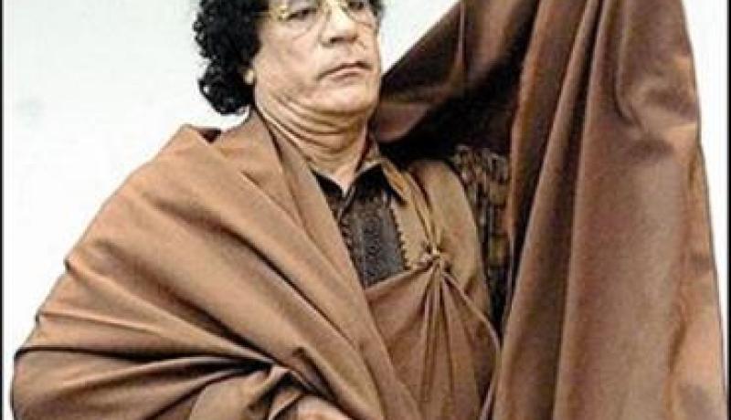 القذافي لا يعارض إصدار قوانين لتنظيم مهنة التهريب