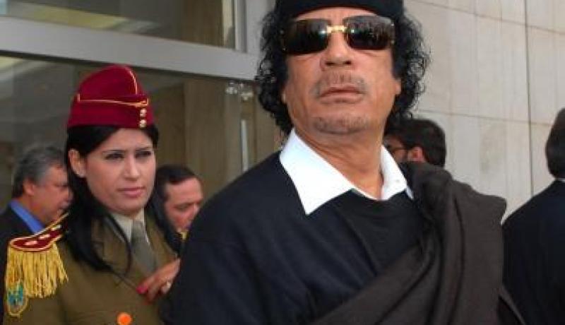 القذافي أرسل سحرا لساركوزي وأوباما!