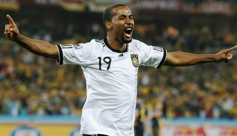 مونديال 2010: غياب كاكاوعن مباراة انجلترا والشك يحوم حول مشاركة شفاينشتايغر