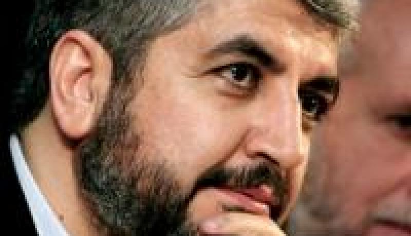 آلاف الفلسطينيين توافدوا لحضور مهرجان ذكرى تأسيس حماس بحضور مشعل