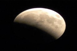 خسوف جزئي‮ ‬للقمر بالجزائر للمرة الثانية السبت المقبل