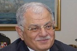 وزير خارجية تونس يُغادر مصر “فجأة” قبل بدء قمة شرم الشيخ