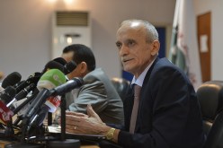 شرط قرباج للرد على الهاتف