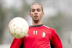 إحتمال غياب الدولي المغربي المهدي كارسيلا عن لقاء المغرب والجزائر