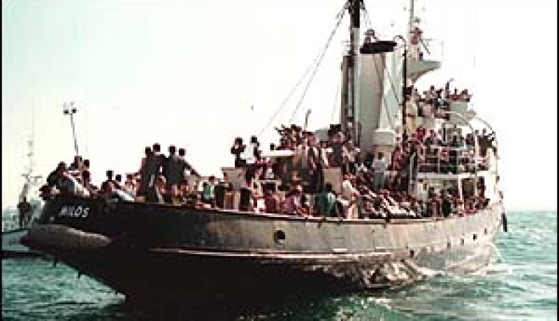 وصول 211 لاجئا صوماليا إلى السواحل الشرقية اليمنية