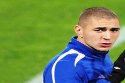 بن زيمة‮: ‬عندما أتألّق وأسجّل‮ ‬يسمونني‮ ‬فرنسيا وعندما أفشل في‮ ‬ذلك‮ ‬يقولون عربيا