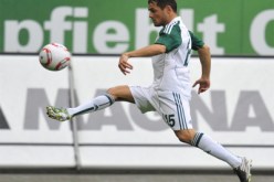 فولفسـبـــورغ‮ ‬يقتـــرح إعارة زيــــــاني‮ ‬لمـــــــدة ‮6 ‬أشهـــر‮  ‬