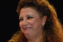 ''لا تقارنونا بأصالة أو تامر حسني لأننا لا نعيش كالسلاطين مثلهم''