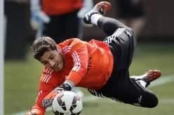 كاسياس يرفض فالنسيا ويتمسك بالريال