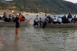 محتال ينتحل صفة منظم رحلات «الحرڤة» ويستولي على أموال 12 شابا في عنابة