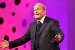 النقابة الوطنية للصحفيين.. طرح ربراب أسهم الخبر للبيع قضية غامضة ومغامرة