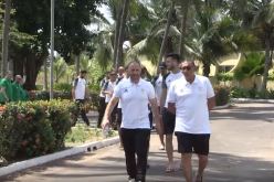 بالفيديو.. بلماضي يقود أشباله في جولة داخل فندق “ساراكاوا”