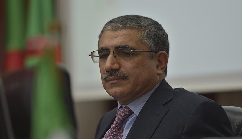 أخلاقيات المهنة.. أولويات عند بن طاهر