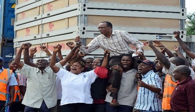 بالفيديو.. هروب 100 مجنون من المستشفى بعد إضراب الأطباء