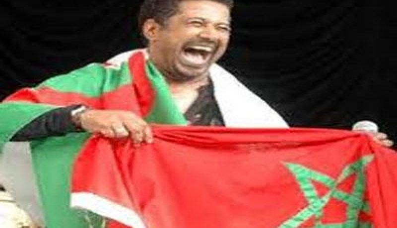 الجزائريون يطالبون الشاب خالد بسحب كلامه عن ملك المغرب أو الإعتذار!