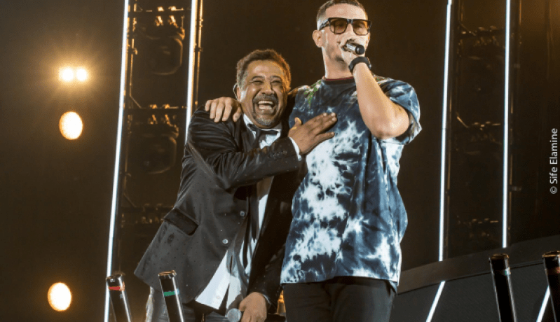 بالفيديو..الشاب خالد يصنع المفاجأة في موازين