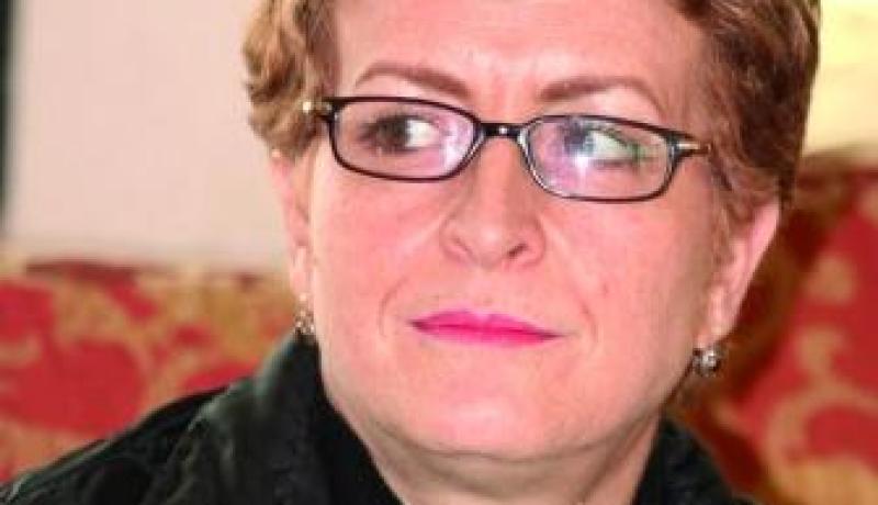 اتحاد الكتاب يدافع عن المصريين!