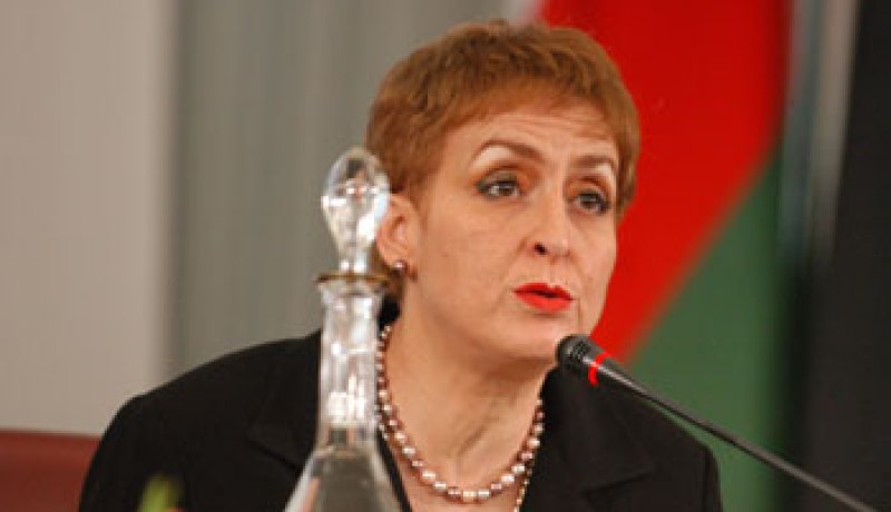 تومي تسترجع رأس مارك اورال