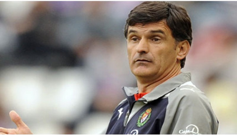 مدرب أوساسونا : الشوط الأول حسم مباراة البارصا