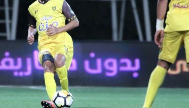 بالفيديو.. خوالد يُطرد ودوخة يتلقي هدف “مارادوني”