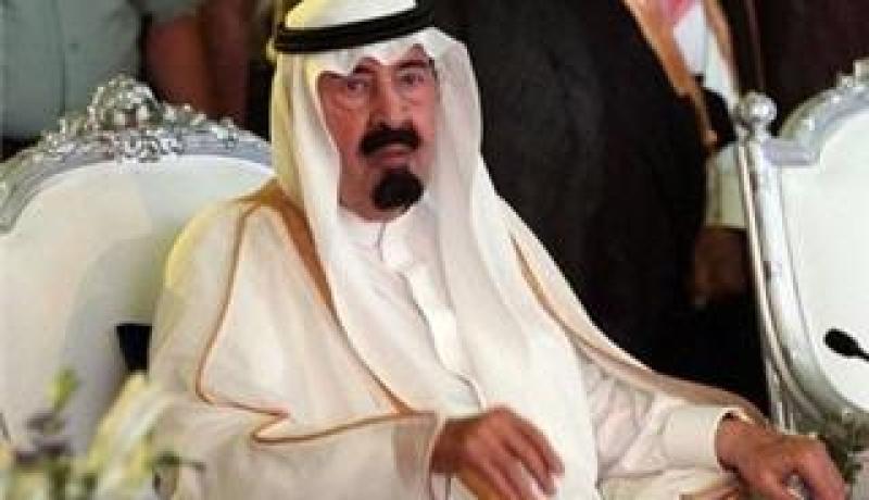 العاهل السعودي يعود الى الرياض بعد ثلاثة اشهر في الخارج