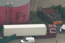 الشرطة البريطانية: العثور على 39 جثة داخل شاحنة!!