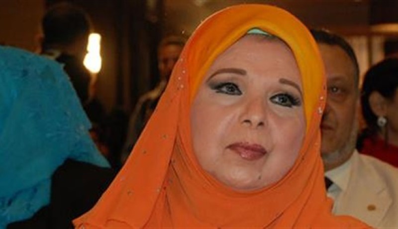 مديحة حمدي تبكي بعد تكريمها