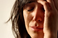 هل أتزوجه وأتجاهل والدته لأنها رفضتني؟‮ ‬