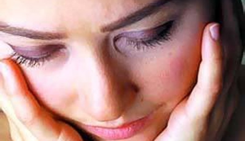 ‮ ‬تزوجت رجلا من ورق‮… ‬لأنّه‮ ‬يختبأ خلفي‮ ‬كلما حل الظلام