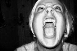 ‮ ‬لا محالة سأفجّر البيت العائلي‮ ‬لأرتاح من أفراده‮ ‬