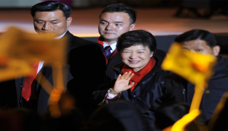 بارك اول رئيسة لكوريا الجنوبية بعد اقرار خصمها بهزيمته