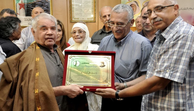 تكريم شافية بوذراع وسيد علي‮ ‬كويرات ببرنوس سيدي‮ ‬امحمد