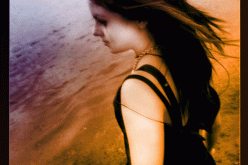 وهل يقيم الرجل الصالح علاقة محرمة مع امرأة؟