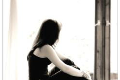 خرجت من كوكب السعــــــــادة إلى دنيا الحرمــــــــــان لأني مطلقة ولا أنجب !