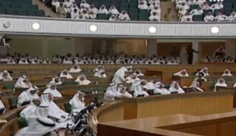 نائب إسلامي: لن أقف صامتاً تجاه بناء كنائس بالكويت