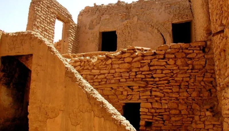 رصد مبلغ 100 مليون دج لترميم القصر القديم بعين ماضي