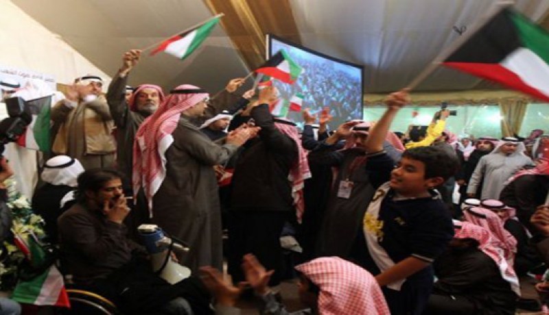 اشتباكات بين الشرطة وناشطين قبليين عشية الانتخابات الكويتية