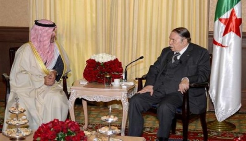الرئيس بوتفليقة يستقبل السفير الجديد لدولة الكويت