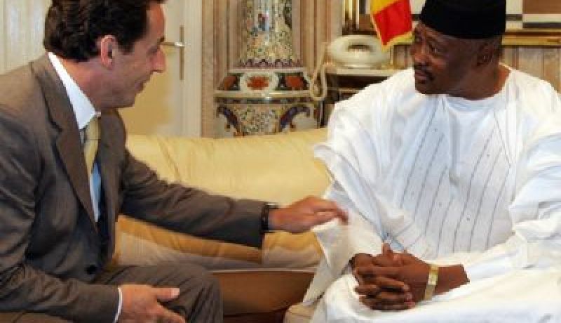 ساركوزي يحرّض إسبانيا وإيطاليا على دفع الفدية للجماعة السلفية