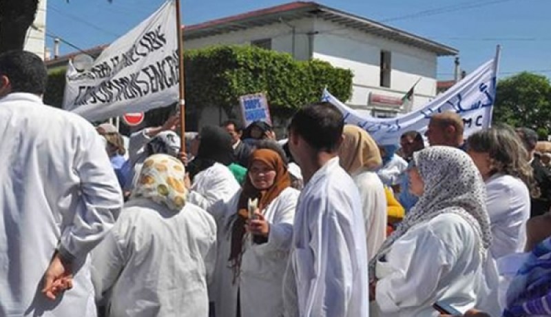 ممارسو الصحة العمومية يشاركون في مسيرة 1 ماي دعما للحراك الشعبي