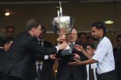 بـوتـفـلـيـقــة‮ ‬يـتـوج الـوفـاق بـسـابـع كـأس فـي‮ ‬الـتـاريــخ