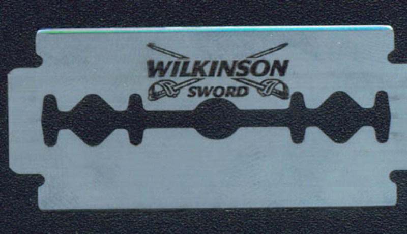 شاب‮ ‬يشوّه وجه خطيبته بعد أن حاول الإنتحار بسببها في‮ ‬وهران